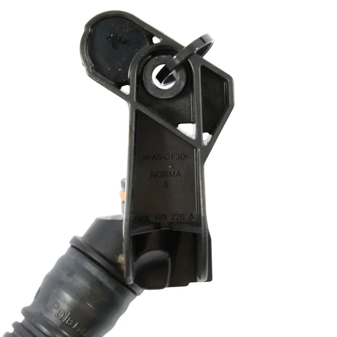 Benzin Entlüftungsrohr Schlauch für Audi Volkswagen Skoda Seat 2.0 mit Teilenummer 06K103213A Audi Volkswagen Skoda Seat 2.0 Benzin Entlüftungsrohr Schlauch - SKU 06K103213A - Teilenummer 06K103213A