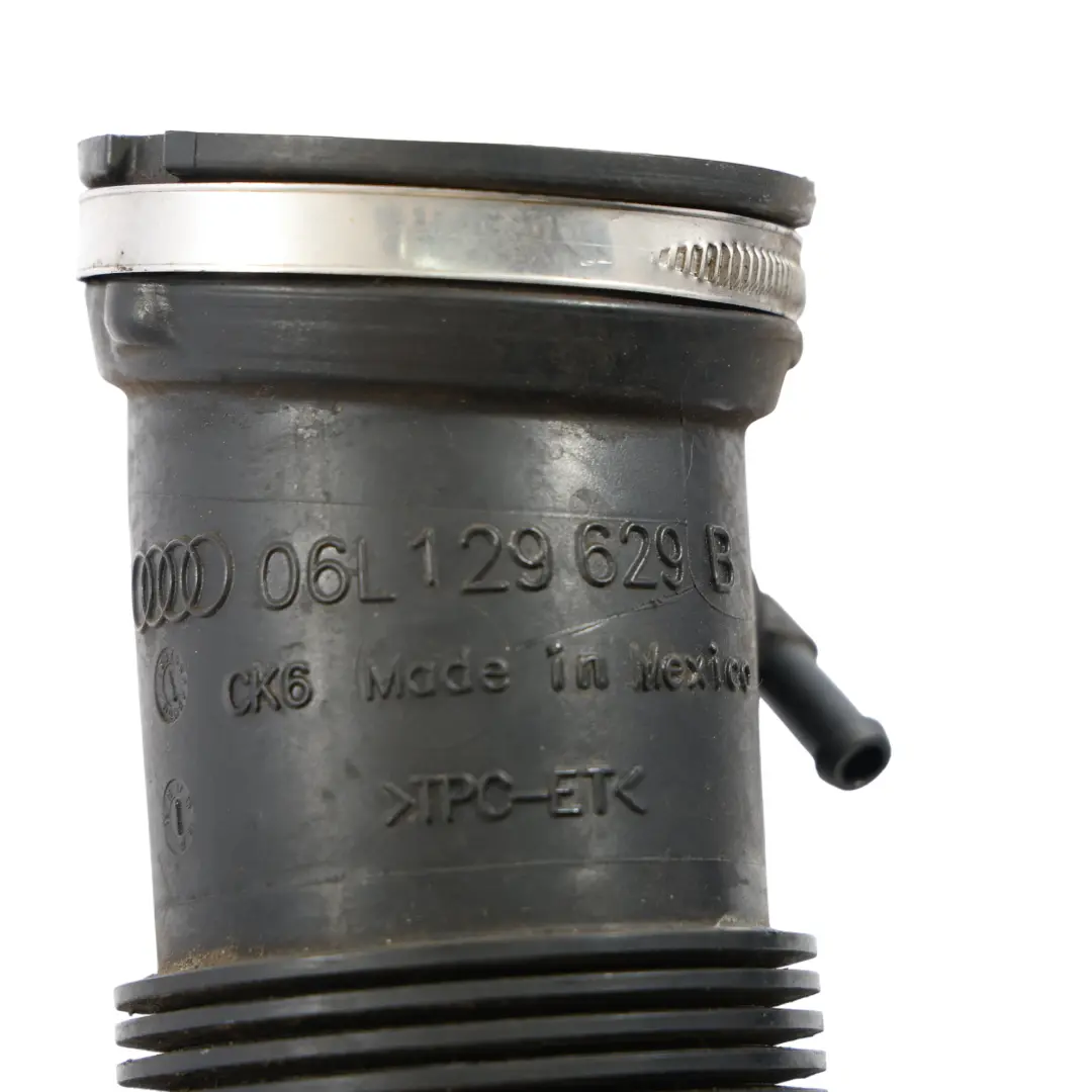 Tube Raccordement Conduit Admission Air Tuyau pour Audi Q5 FY à propos du numéro de pièce 06L129629B Audi Q5 FY Tube Raccordement Conduit Admission Air Tuyau - SKU 06L129629B - Numéro de pièce 06L129629B