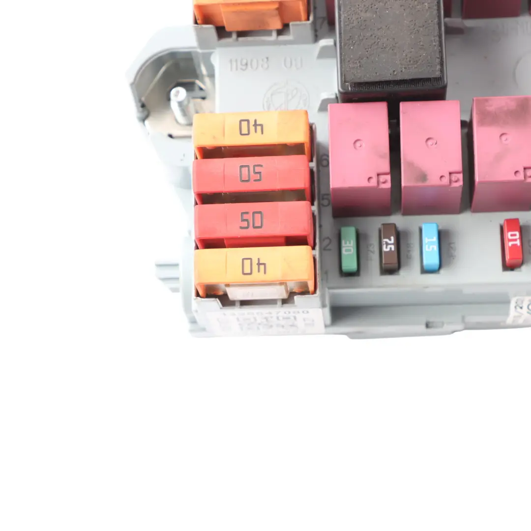 Citroen Relay III Engine Bay Fuse Box Power Distribution to with Part number 1398647080 Citroen Relay III Engine Bay Fuse Box Power Distribution - SKU 1398647080 - Part number 1398647080