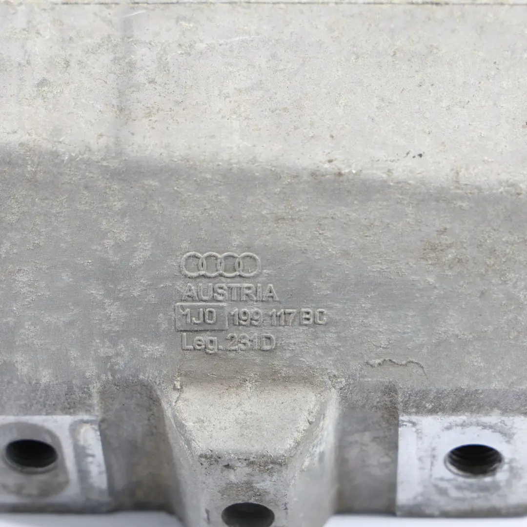 8N 1.8 T AUQ Staffa Di Montaggio Del Cambio Automatico per Audi TT con numero di parte 1J0199117BC Audi TT 8N 1.8 T AUQ Staffa Di Montaggio Del Cambio Automatico - SKU 1J0199117BC - Numero di parte 1J0199117BC