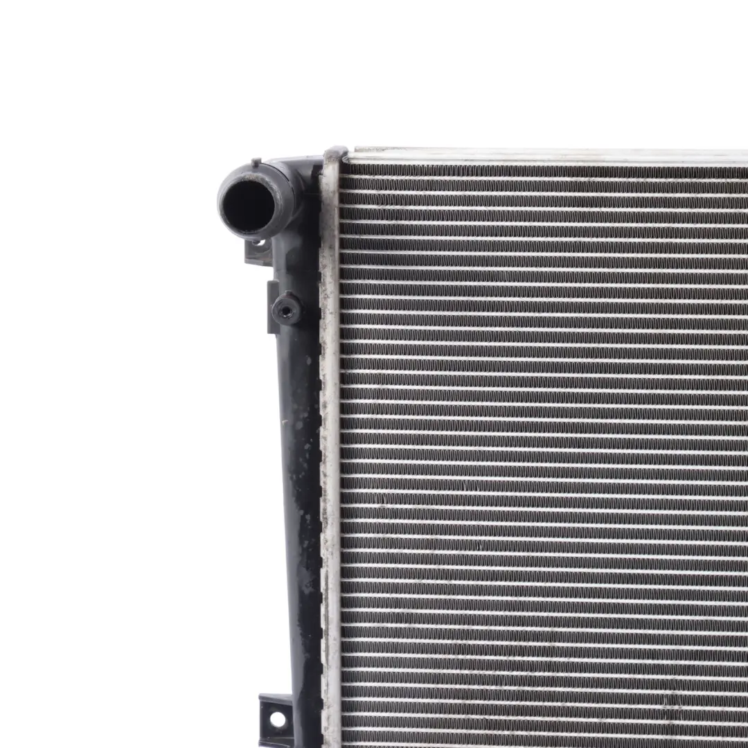 Radiador Refrigeración Agua Diesel 1.9 2.0 TDI para Audi A3 8P con número de pieza 1K0121251AK Audi A3 8P Radiador Refrigeración Agua Diesel 1.9 2.0 TDI - SKU 1K0121251AK - Número de pieza 1K0121251AK