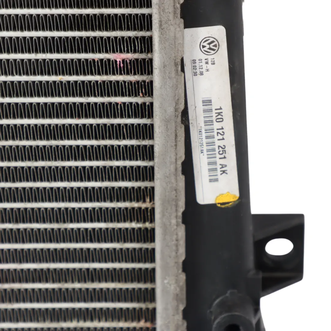 Radiador Refrigeración Agua Diesel 1.9 2.0 TDI para Audi A3 8P con número de pieza 1K0121251AK Audi A3 8P Radiador Refrigeración Agua Diesel 1.9 2.0 TDI - SKU 1K0121251AK - Número de pieza 1K0121251AK
