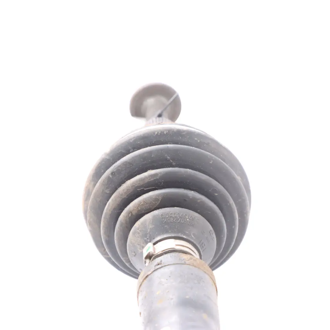 Eje Delantero Derecho 1.8 TFSI CDAA Gasolina para Audi A3 8P con número de pieza 1K0407272JB Audi A3 8P Eje Delantero Derecho 1.8 TFSI CDAA Gasolina - SKU 1K0407272JB - Número de pieza 1K0407272JB