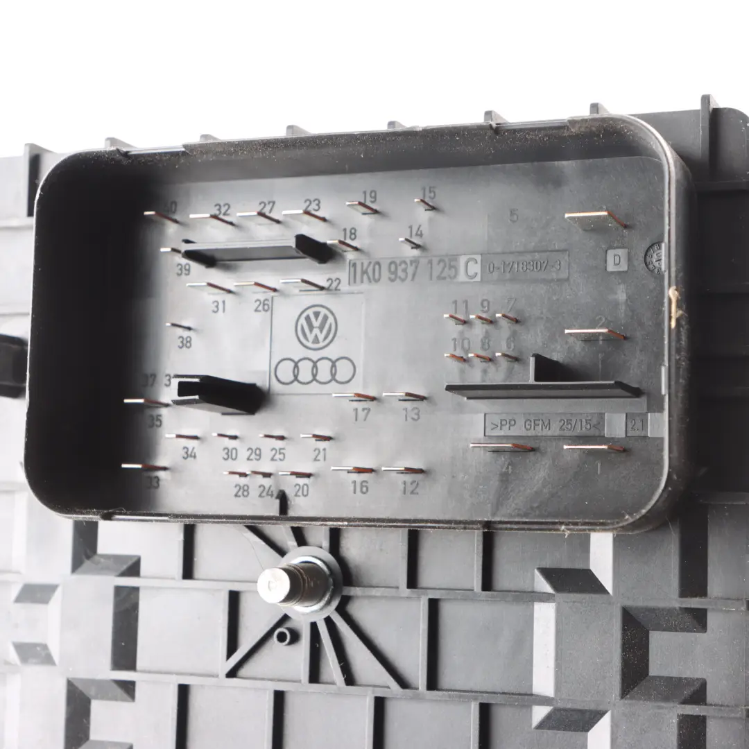 Fuse Box Audi A3 8P Volkswagen Golf Mk5 Cover Trim Panel Housing to with Part number 1K0937125C Fuse Box Audi A3 8P Volkswagen Golf Mk5 Cover Trim Panel Housing - SKU 1K0937125C - Part number 1K0937125C