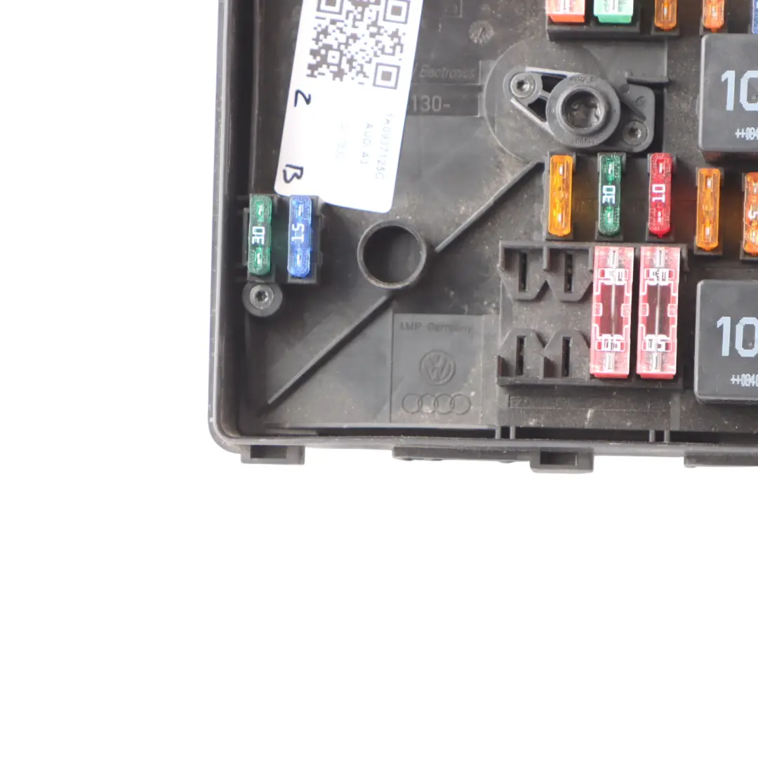 Sicherungs Kasten Audi A3 8P Volkswagen Golf Mk5 Abdeckung Gehäuse für mit Teilenummer 1K0937125C Sicherungs Kasten Audi A3 8P Volkswagen Golf Mk5 Abdeckung Gehäuse - SKU 1K0937125C - Teilenummer 1K0937125C