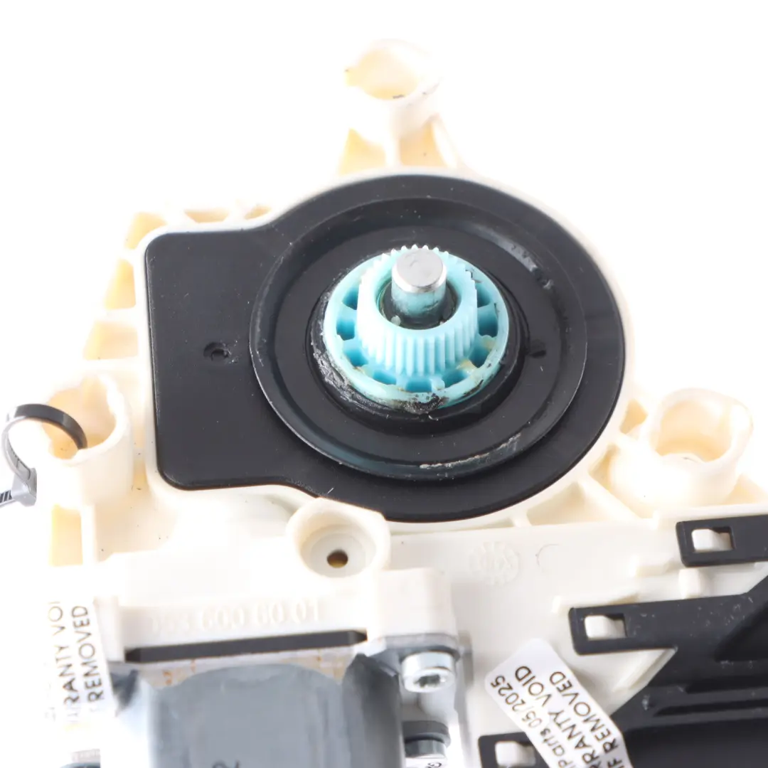 Mk5 Rear Door Window Lifter Motor Left N/S to VW Volkswagen Golf with Part number 1K0959703A VW Volkswagen Golf Mk5 Rear Door Window Lifter Motor Left N/S - SKU 1K0959703A - Part number 1K0959703A