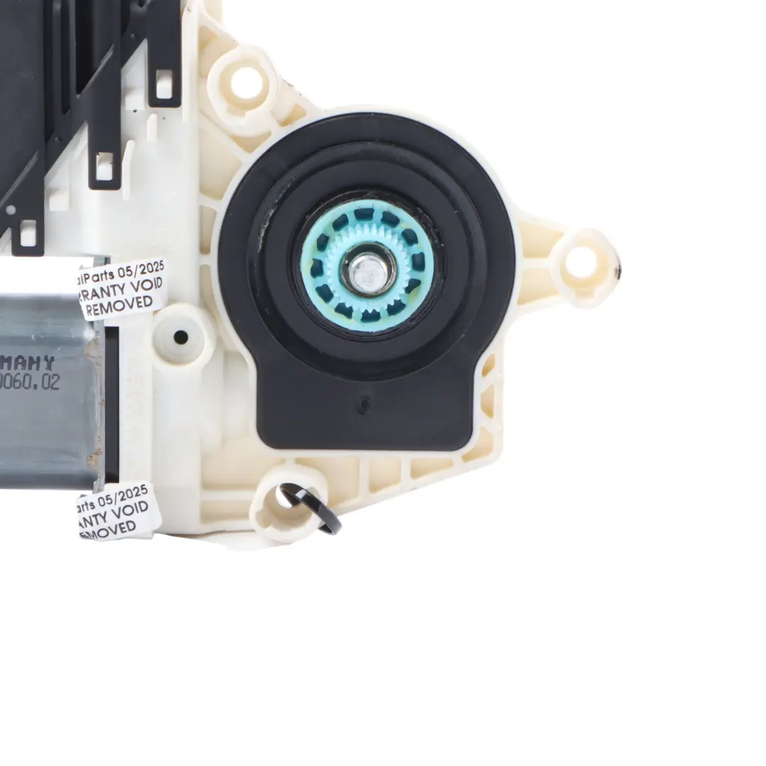 Mk5 Rear Door Window Lifter Motor Right O/S to Volkswagen Golf with Part number 1K0959704AL Volkswagen Golf Mk5 Rear Door Window Lifter Motor Right O/S - SKU 1K0959704AL - Part number 1K0959704AL