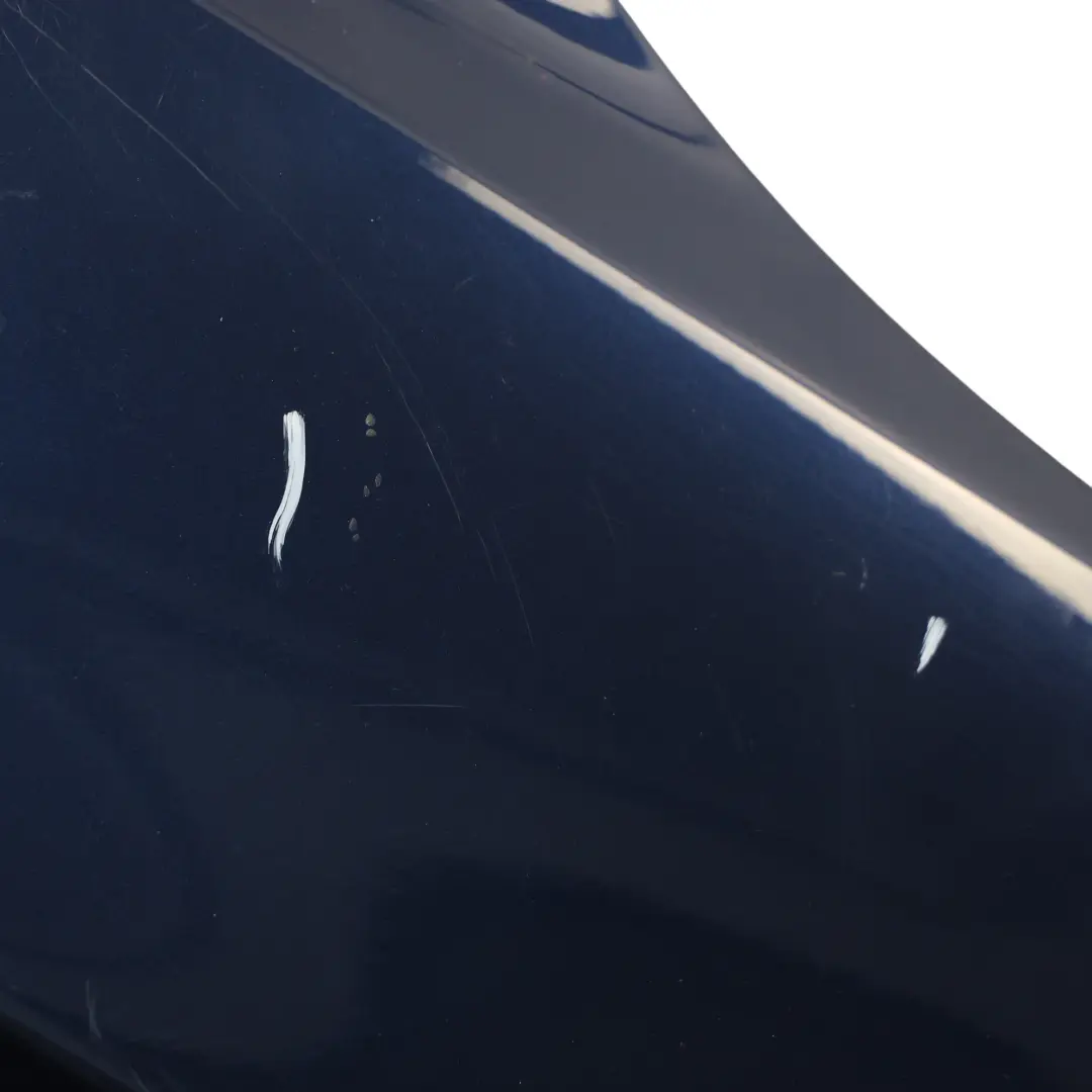 Parafango Anteriore Destro Laterale Tiefseeblau Blu - A76 per BMW X1 E84 con numero di parte 2993156 BMW X1 E84 Parafango Anteriore Destro Laterale Tiefseeblau Blu - A76 - SKU 2993156-DSB1 - Numero di parte 2993156