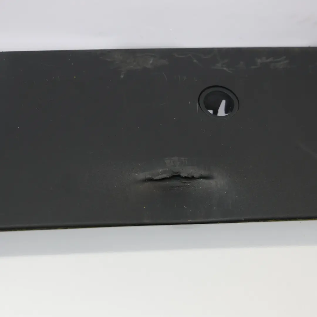 Parachoques Trasero Panel De Embellecedor X-Line Medio PDC para BMW X1 E84 con número de pieza 2993570 BMW X1 E84 Parachoques Trasero Panel De Embellecedor X-Line Medio PDC - SKU 2993570 - Número de pieza 2993570