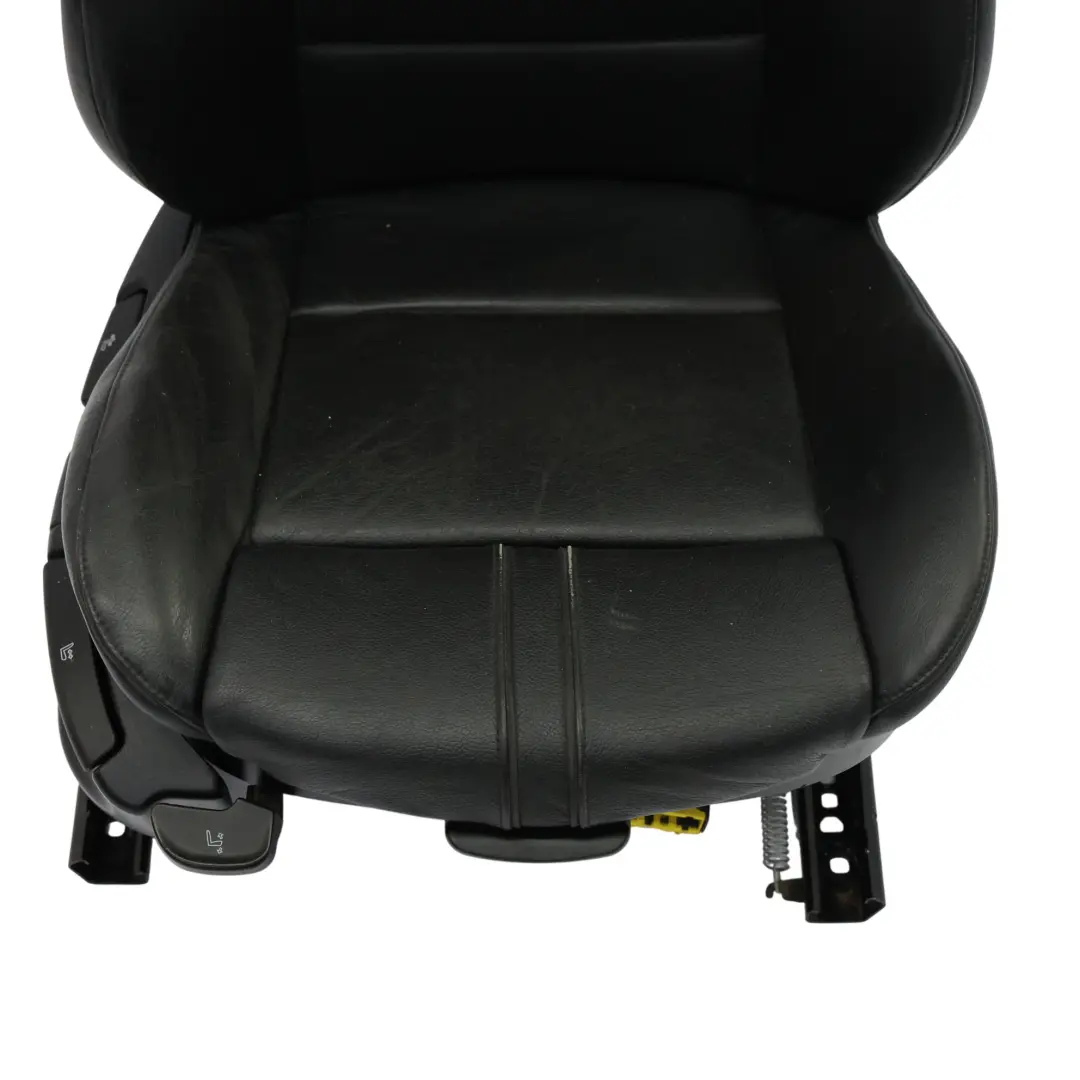 Front Seat Interior Leather Right O/S Ambiente Black to BMW X3 E83 M Sport with Part number 3412172 BMW X3 E83 M Sport Front Seat Interior Leather Right O/S Ambiente Black - SKU 3412172-7 - Part number 3412172