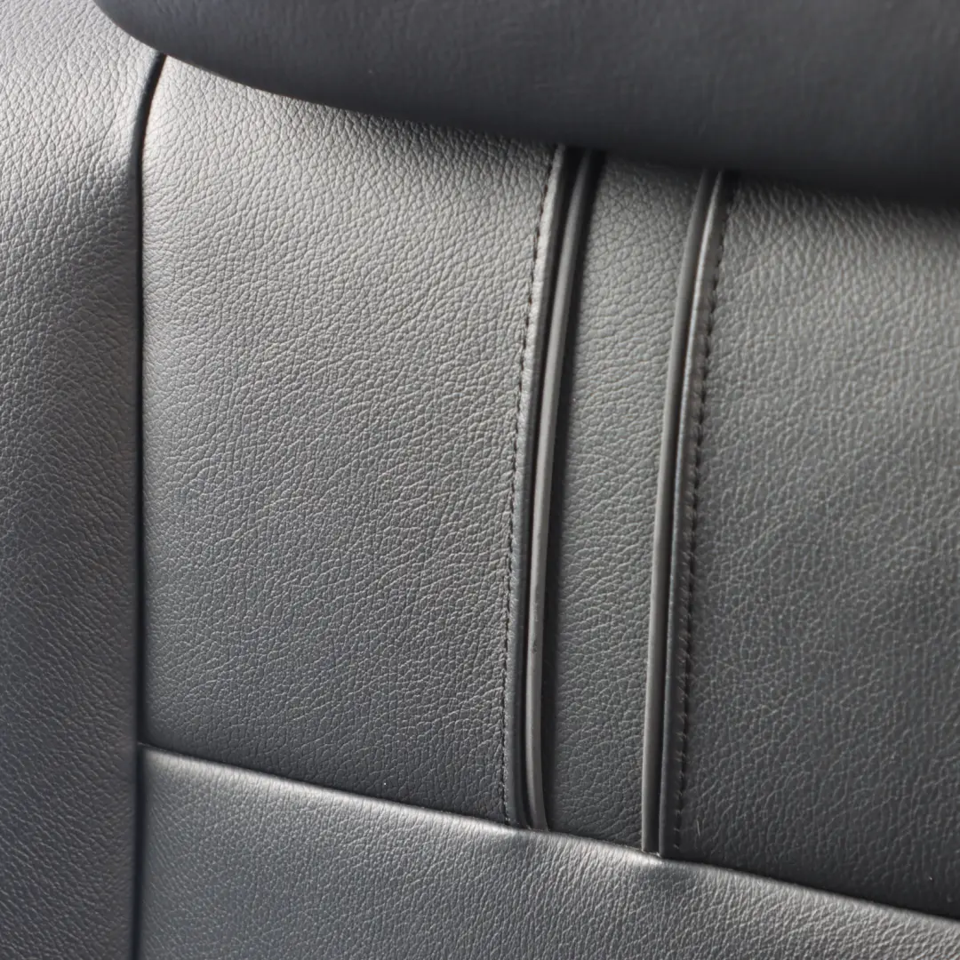 Sedile Anteriore Sinistro Interno Riscaldato Pelle Nevada Nero per BMW X3 E83 con numero di parte 3421900 BMW X3 E83 Sedile Anteriore Sinistro Interno Riscaldato Pelle Nevada Nero - SKU 3421900-2 - Numero di parte 3421900