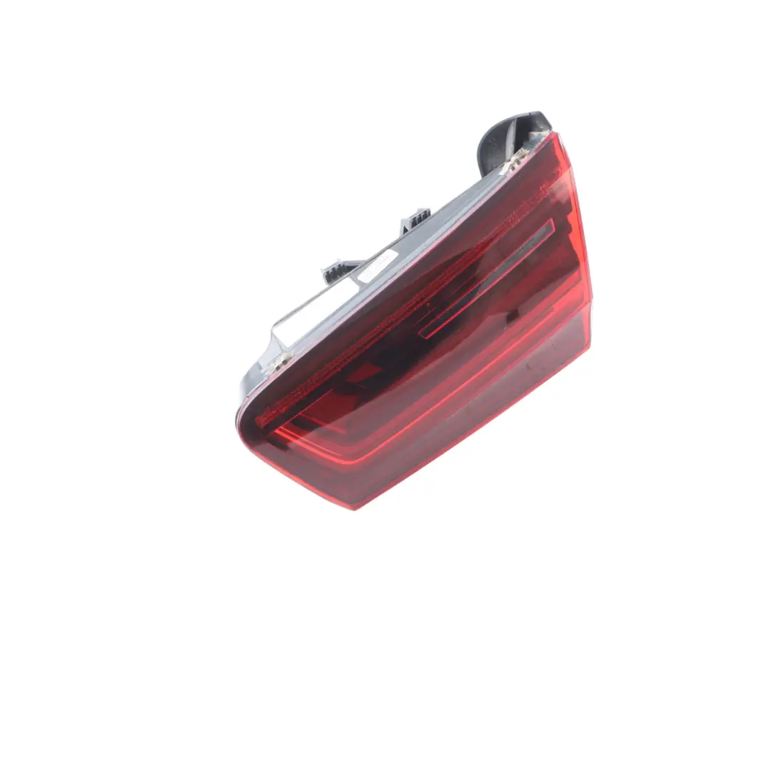 Lampa Tylna Klapa Bagażnika Prawa do Audi A6 C7 o numerze 4G5945094E Audi A6 C7 Lampa Tylna Klapa Bagażnika Prawa - SKU 4G5945094E - Numer Części 4G5945094E