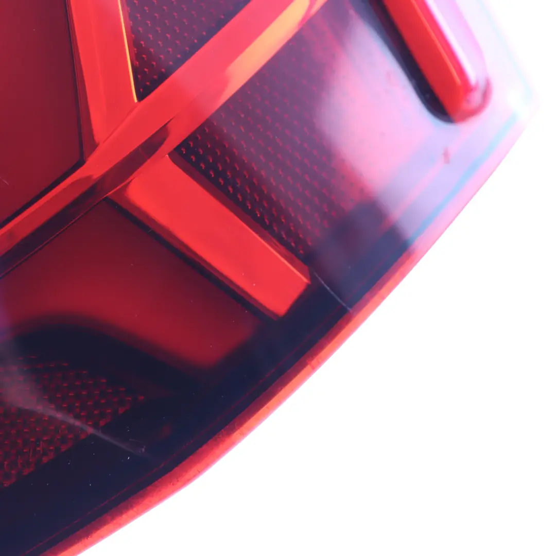 Fanale Posteriore Portellone Destro Esterno LED per Audi A6 C7 con numero di parte 4G5945096E Audi A6 C7 Fanale Posteriore Portellone Destro Esterno LED - SKU 4G5945096E - Numero di parte 4G5945096E