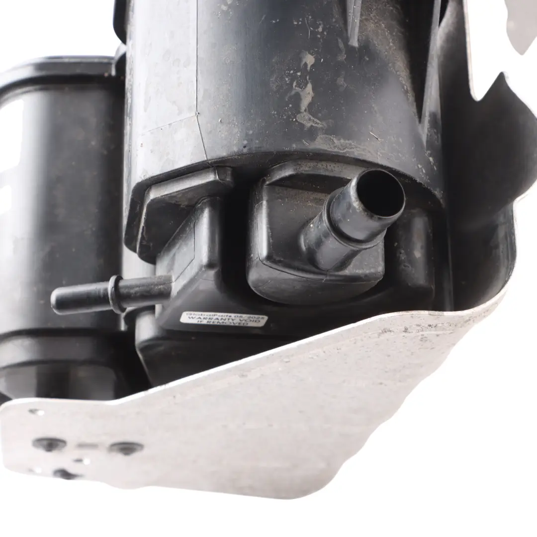 4M Active Charcoal Fuel Filter Canister to Audi Q7 with Part number 4M0201801B Audi Q7 4M Active Charcoal Fuel Filter Canister - SKU 4M0201801B - Part number 4M0201801B