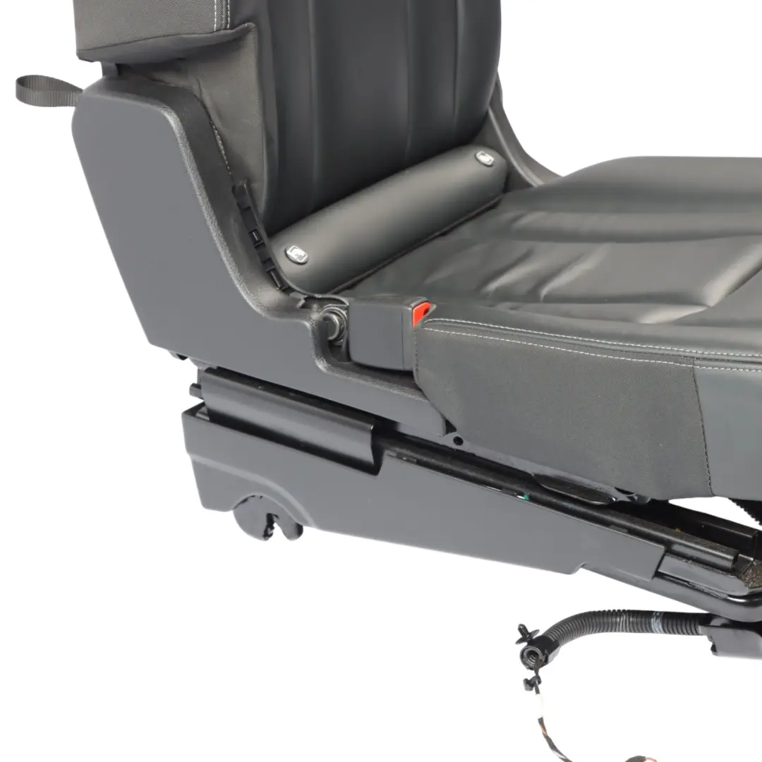 4M 2 Sedile Posteriore S-Line Pieghevole Sinistro Pelle Nero per Audi Q7 con numero di parte 4M0883805K Audi Q7 4M 2 Sedile Posteriore S-Line Pieghevole Sinistro Pelle Nero - SKU 4M0883805K - Numero di parte 4M0883805K