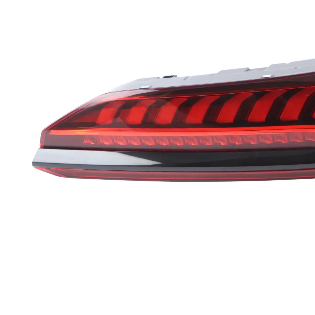 Audi Q7 4M Rear Light Lamp Boot Trunk Lid Tailgate Lamp Right O/S - SKU 4M0945094H - Part number 4M0945094H