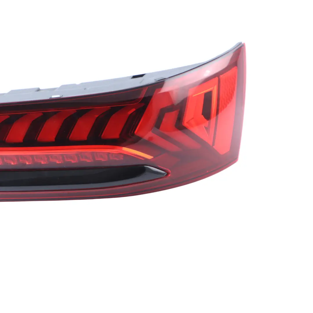 Audi Q7 4M Rear Light Lamp Boot Trunk Lid Tailgate Lamp Right O/S - SKU 4M0945094H - Part number 4M0945094H