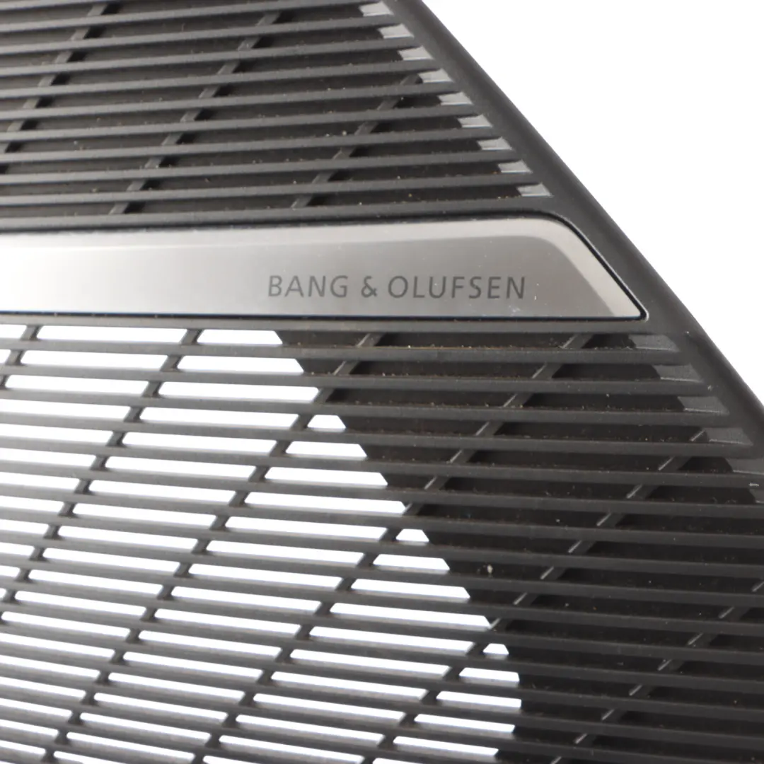 4M Rear Door Speaker Cover Panel Trim Bang&Olufsen Right O/S to Audi Q7 with Part number 4M8868452A Audi Q7 4M Rear Door Speaker Cover Panel Trim Bang&Olufsen Right O/S - SKU 4M8868452A - Part number 4M8868452A