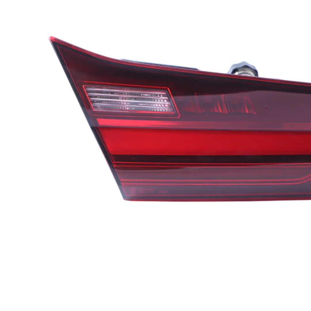 Rücklicht Im Kofferraum Kofferraumdeckel Links Innen Lampe für BMW F40 mit Teilenummer 5A55FB5 BMW F40 Rücklicht Im Kofferraum Kofferraumdeckel Links Innen Lampe - SKU 5A55FB5 - Teilenummer 5A55FB5