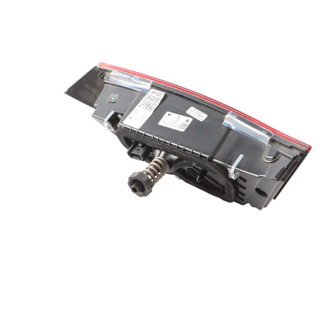 Feu Arrière De Coffre Couvercle De Coffre Gauche Lumière pour BMW F40 à propos du numéro de pièce 5A55FB5 BMW F40 Feu Arrière De Coffre Couvercle De Coffre Gauche Lumière - SKU 5A55FB5 - Numéro de pièce 5A55FB5