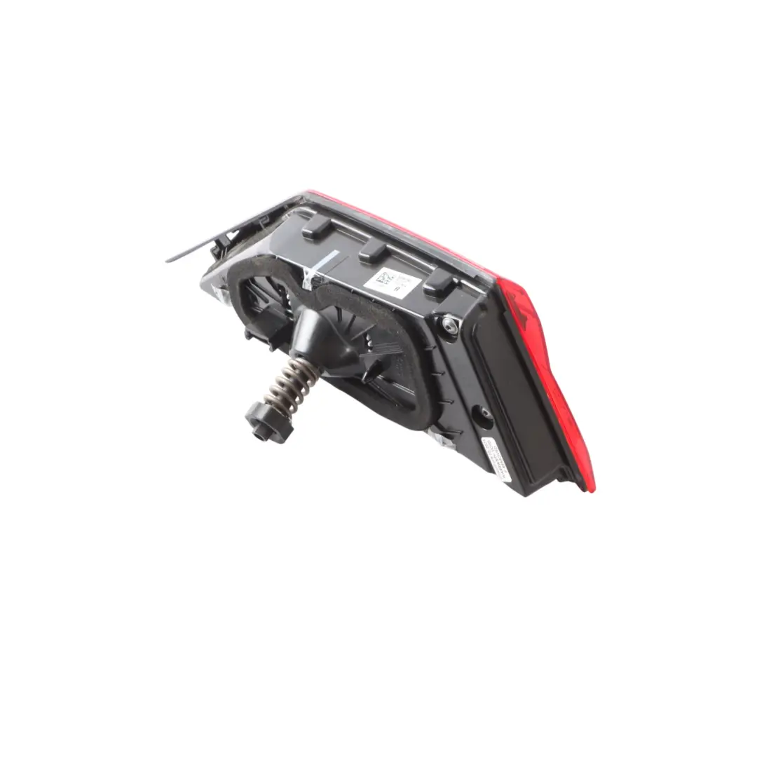 Luce Posteriore Nel Bagagliaio Coperchio Destro Luce Interna BMW F40 - SKU 5A55FB6 - Numero di parte 5A55FB6