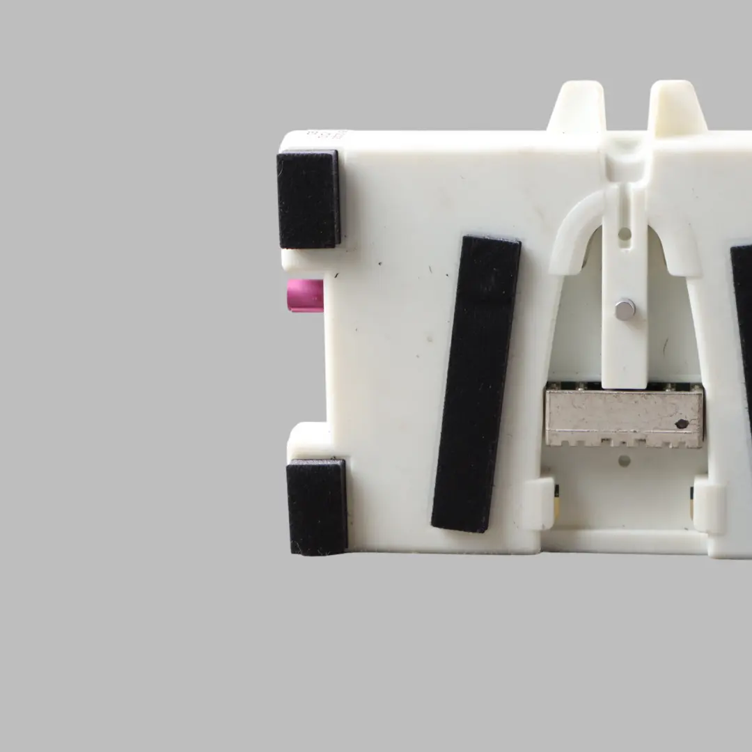 Telematics Control Unit Module ECU to BMW F40 with Part number 5B3B795 BMW F40 Telematics Control Unit Module ECU - SKU 5B3B795 - Part number 5B3B795