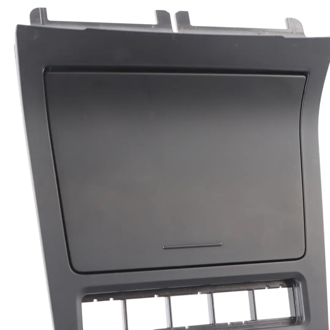 Mk5 Console Centrale Cendrier Rangement Allumette 12V Prise pour Volkswagen Golf à propos du numéro de pièce 5K0857961 Volkswagen Golf Mk5 Console Centrale Cendrier Rangement Allumette 12V Prise - SKU 5K0857961 - Numéro de pièce 5K0857961