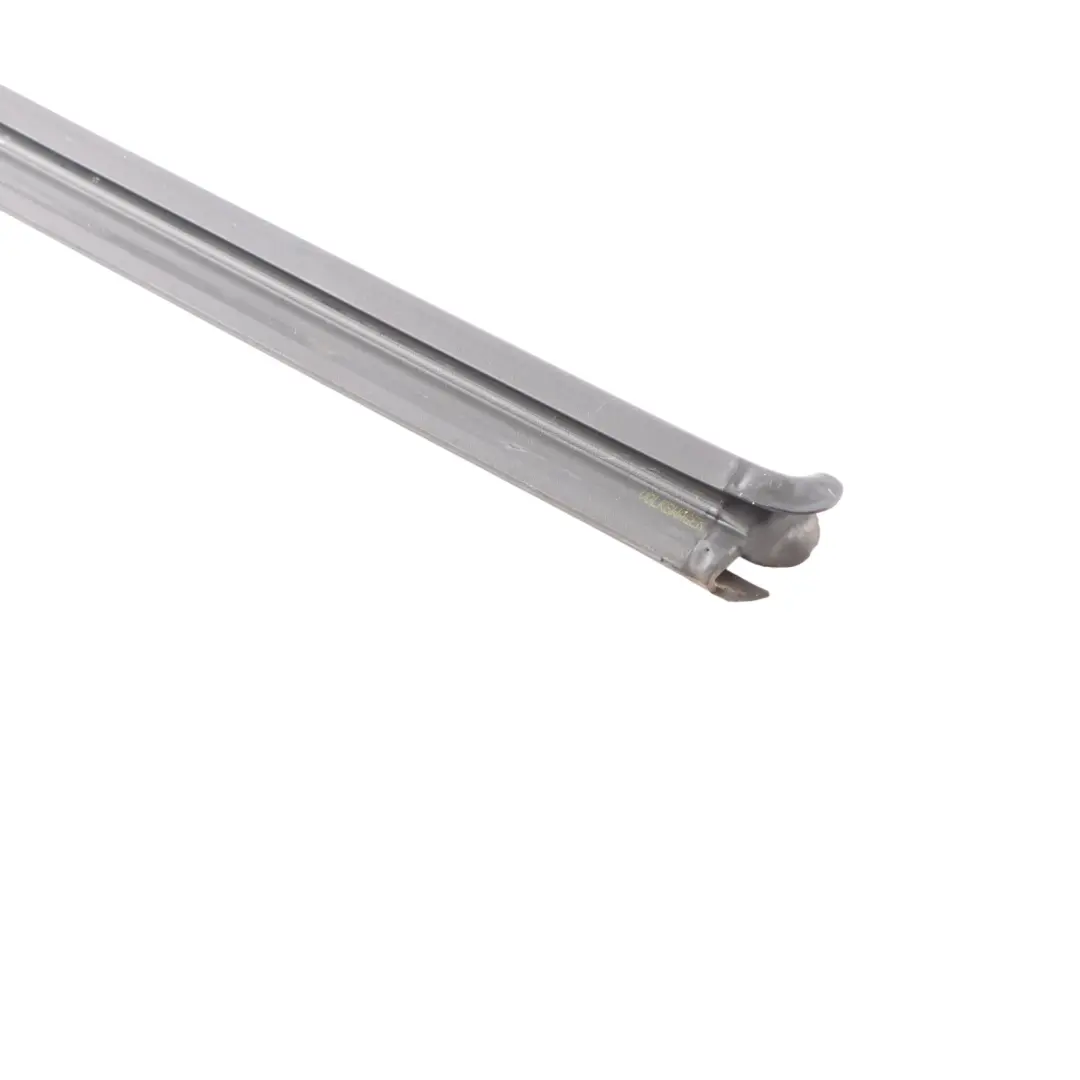 Joint Étanchéité Vitre Porte Avant Gauche Baguette pour VW Golf 5 à propos du numéro de pièce 5K4837479B VW Golf 5 Joint Étanchéité Vitre Porte Avant Gauche Baguette - SKU 5K4837479B - Numéro de pièce 5K4837479B