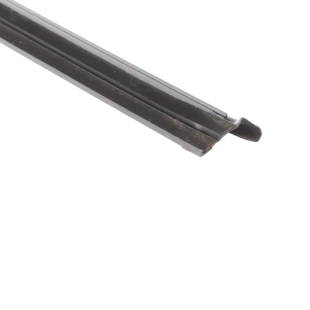 Puerta Delantera Burlete Burlete Ventana Izquierda Banda para VW Golf 5 con número de pieza 5K4837479B VW Golf 5 Puerta Delantera Burlete Burlete Ventana Izquierda Banda - SKU 5K4837479B - Número de pieza 5K4837479B