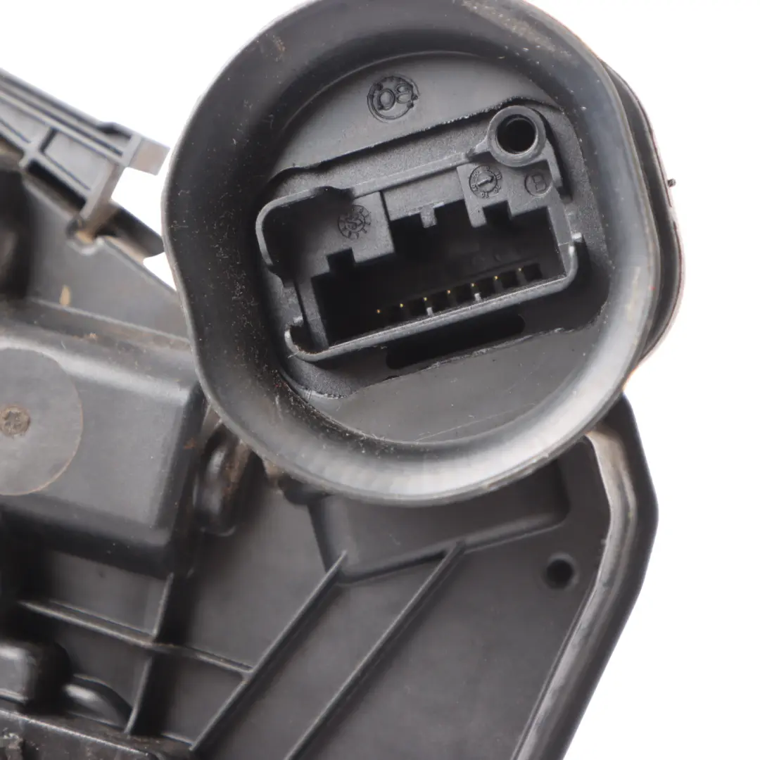 Mk6 Rear Door Lock Actuator Mechanism Right O/S to Volkswagen Golf with Part number 5K4839016B Volkswagen Golf Mk6 Rear Door Lock Actuator Mechanism Right O/S - SKU 5K4839016B - Part number 5K4839016B