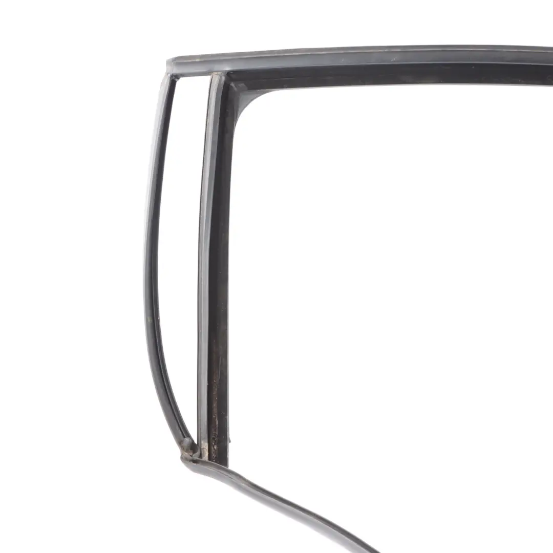 Fensterdichtung Tür Hinten Links Dichtung für Volkswagen Golf 6 mit Teilenummer 5K6839431E Volkswagen Golf 6 Fensterdichtung Tür Hinten Links Dichtung - SKU 5K6839431E - Teilenummer 5K6839431E