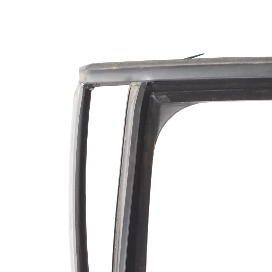 Puerta Trasera Izquierda Junta De Sellado para Volkswagen Golf 6 con número de pieza 5K6839431E Volkswagen Golf 6 Puerta Trasera Izquierda Junta De Sellado - SKU 5K6839431E - Número de pieza 5K6839431E