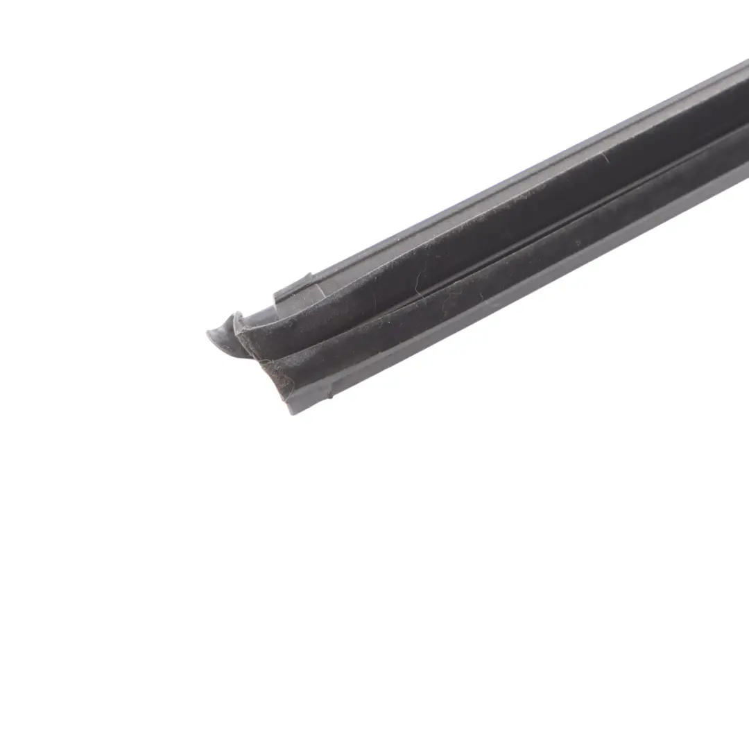 Joint Étanchéité Intérieur Vitre Avant Gauche VW Volkswagen Golf Mk5 pour à propos du numéro de pièce 5K6839479B Joint Étanchéité Intérieur Vitre Avant Gauche VW Volkswagen Golf Mk5 - SKU 5K6839479B - Numéro de pièce 5K6839479B