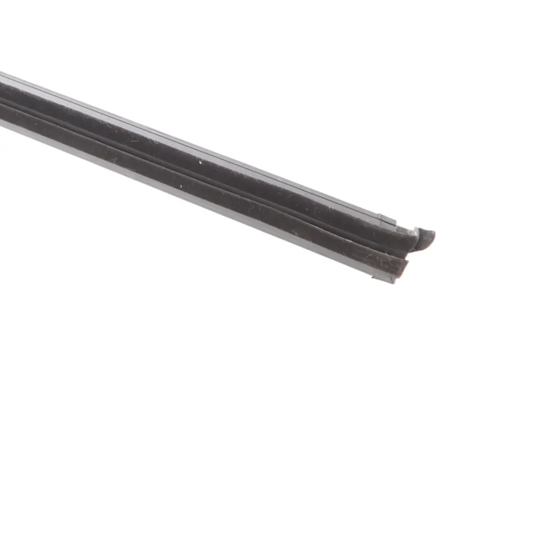 VW Volkswagen Golf Mk5 Front Inner Window Aperture Seal Right O/S - SKU 5K6839480B - Part number 5K6839480B