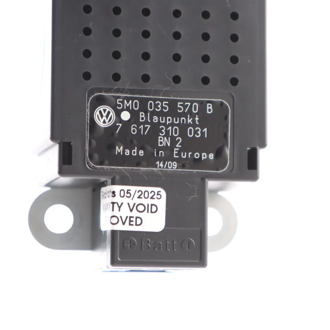 Mk6 1K Antenna Amplifier Control Unit to Volkswagen Golf with Part number 5M035570B Volkswagen Golf Mk6 1K Antenna Amplifier Control Unit - SKU 5M035570B - Part number 5M035570B