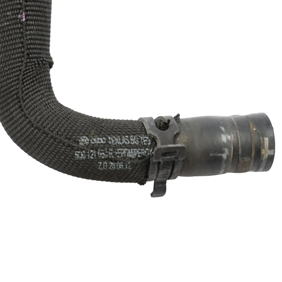 Tubo Acqua Radiatore Refrigerante Linea per Audi VW Seat Skoda con numero di parte 5Q0121058R Audi VW Seat Skoda Tubo Acqua Radiatore Refrigerante Linea - SKU 5Q0121058R - Numero di parte 5Q0121058R
