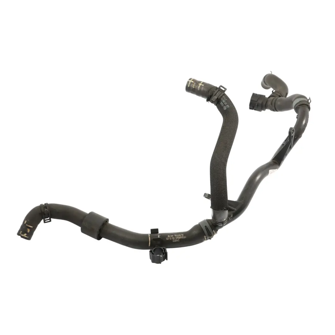 Tuyau D'Eau De Refroidissement Moteur pour Audi A3 8V à propos du numéro de pièce 5Q0121070BR Audi A3 8V Tuyau D'Eau De Refroidissement Moteur - SKU 5Q0121070BR - Numéro de pièce 5Q0121070BR