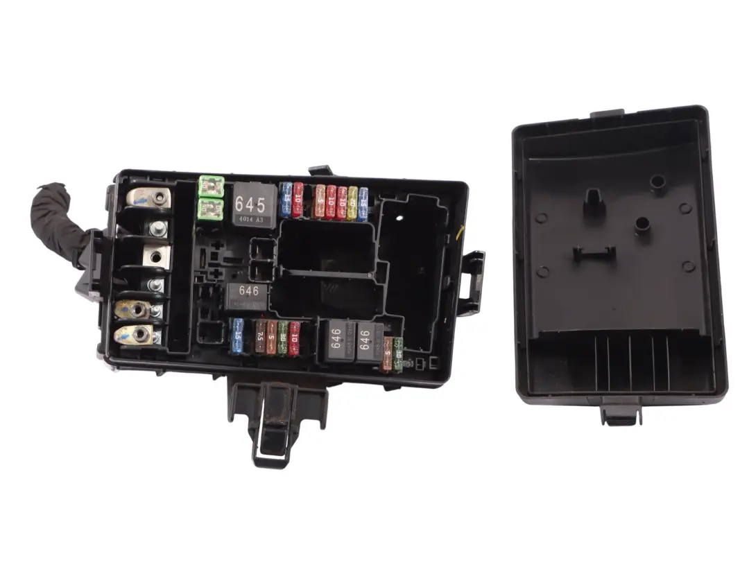 Fuse Box Control Module Relay Box to Audi A3 8V with Part number 5Q0907361C Audi A3 8V Fuse Box Control Module Relay Box - SKU 5Q0907361C - Part number 5Q0907361C