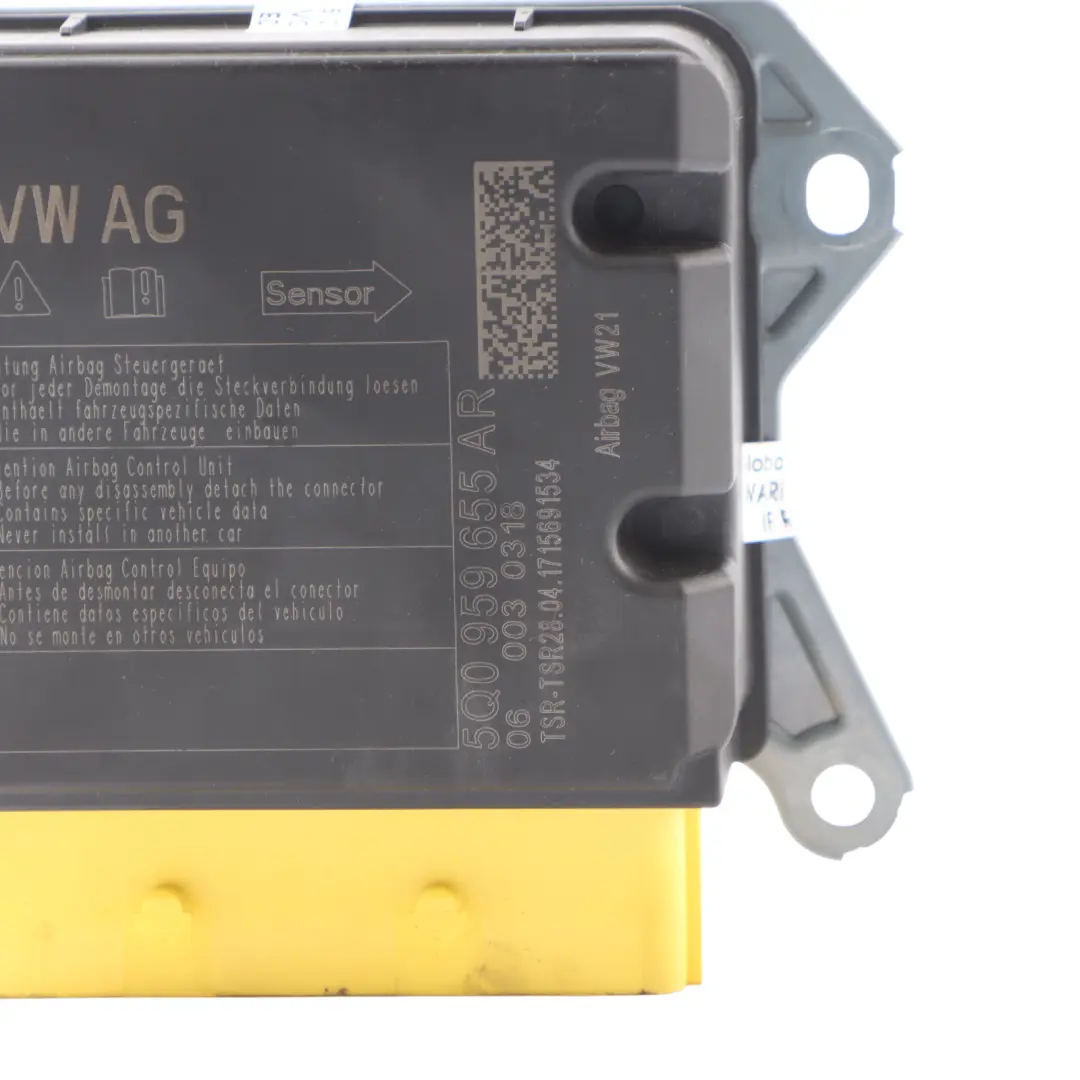 Module Control Unit SRS System ECU to Audi A3 8V Air with Part number 5Q0959655AR Audi A3 8V Air Module Control Unit SRS System ECU - SKU 5Q0959655AR - Part number 5Q0959655AR