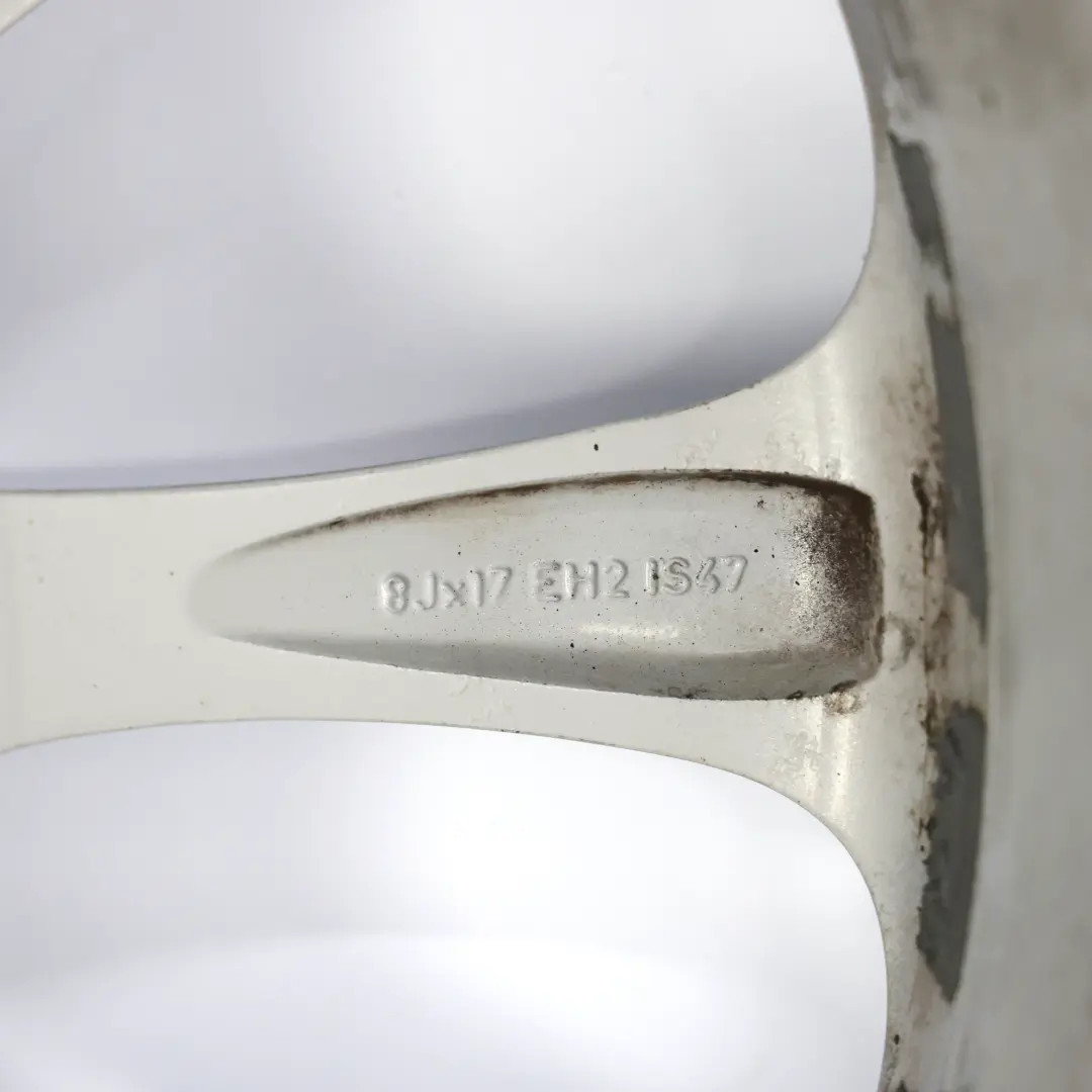 Srebrna Felga Aluminiowa 17" 8J ET:47 Styling 106 do BMW Z4 E85 o numerze 6758191 BMW Z4 E85 Srebrna Felga Aluminiowa 17" 8J ET:47 Styling 106 - SKU 6758191-5 - Numer Części 6758191