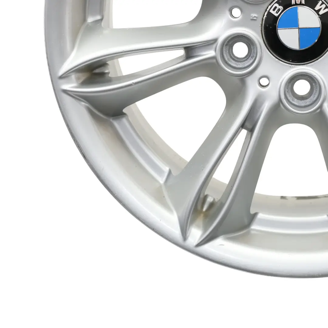 Srebrna Felga Aluminiowa 17" Styling 103 8J ET:47 do BMW Z4 E85 o numerze 6759841 BMW Z4 E85 Srebrna Felga Aluminiowa 17" Styling 103 8J ET:47 - SKU 6759841-2 - Numer Części 6759841