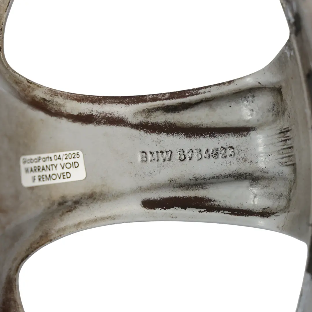 Silberne Leichtmetallfelge 17" Sternspeiche 185 8J ET:34 für BMW E90 E91 E92 mit Teilenummer 6764623 BMW E90 E91 E92 Silberne Leichtmetallfelge 17" Sternspeiche 185 8J ET:34 - SKU 6764623-2 - Teilenummer 6764623