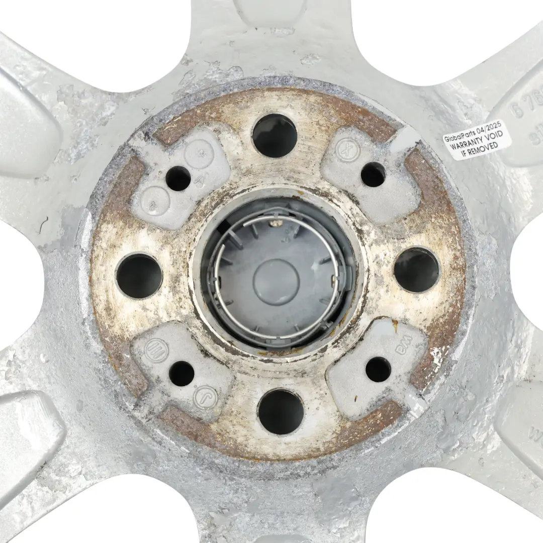 Cerchi Lega Argento 15" ET:45 5,5J Rotator Spoke 101 per Mini One R50 R56 con numero di parte 6769405 Mini One R50 R56 Cerchi Lega Argento 15" ET:45 5,5J Rotator Spoke 101 - SKU 6769405-2 - Numero di parte 6769405