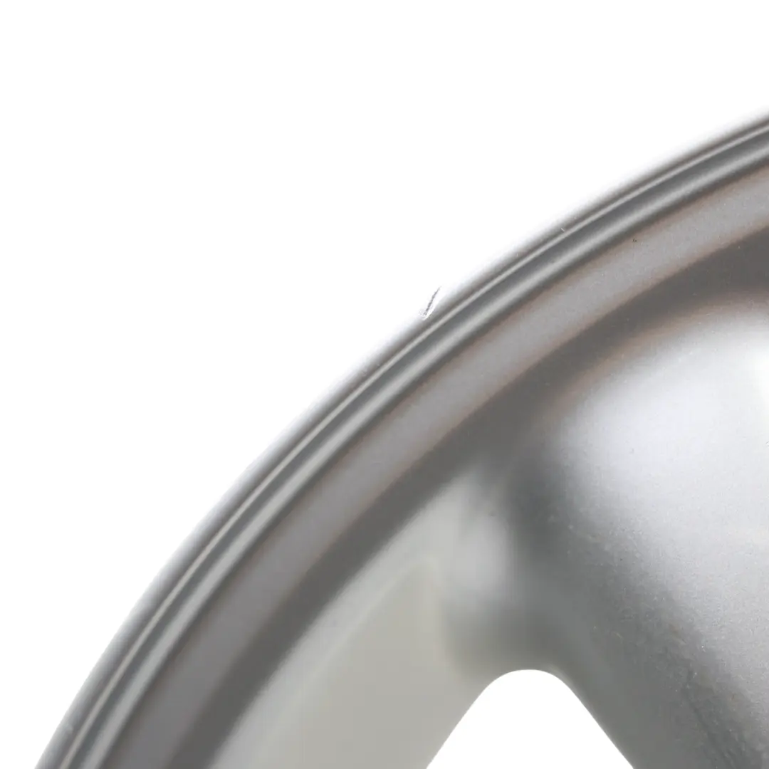 Srebrna Felga Aluminiowa 15" 5,5J ET:45 do Mini R50 R56 o numerze 6769405 Mini R50 R56 Srebrna Felga Aluminiowa 15" 5,5J ET:45 - SKU 6769405-2 - Numer Części 6769405