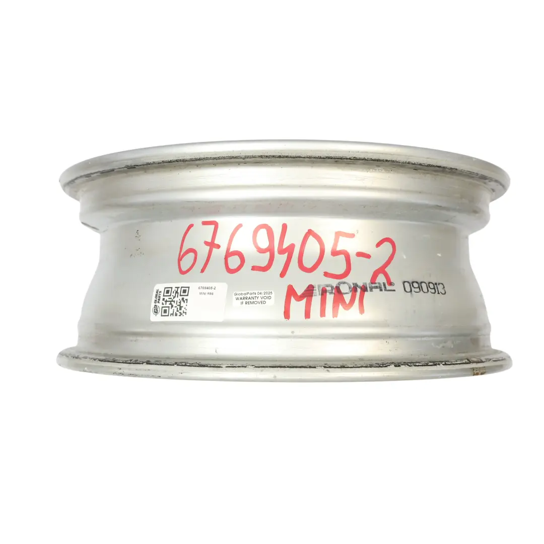 Srebrna Felga Aluminiowa 15" 5,5J ET:45 do Mini R50 R56 o numerze 6769405 Mini R50 R56 Srebrna Felga Aluminiowa 15" 5,5J ET:45 - SKU 6769405-2 - Numer Części 6769405