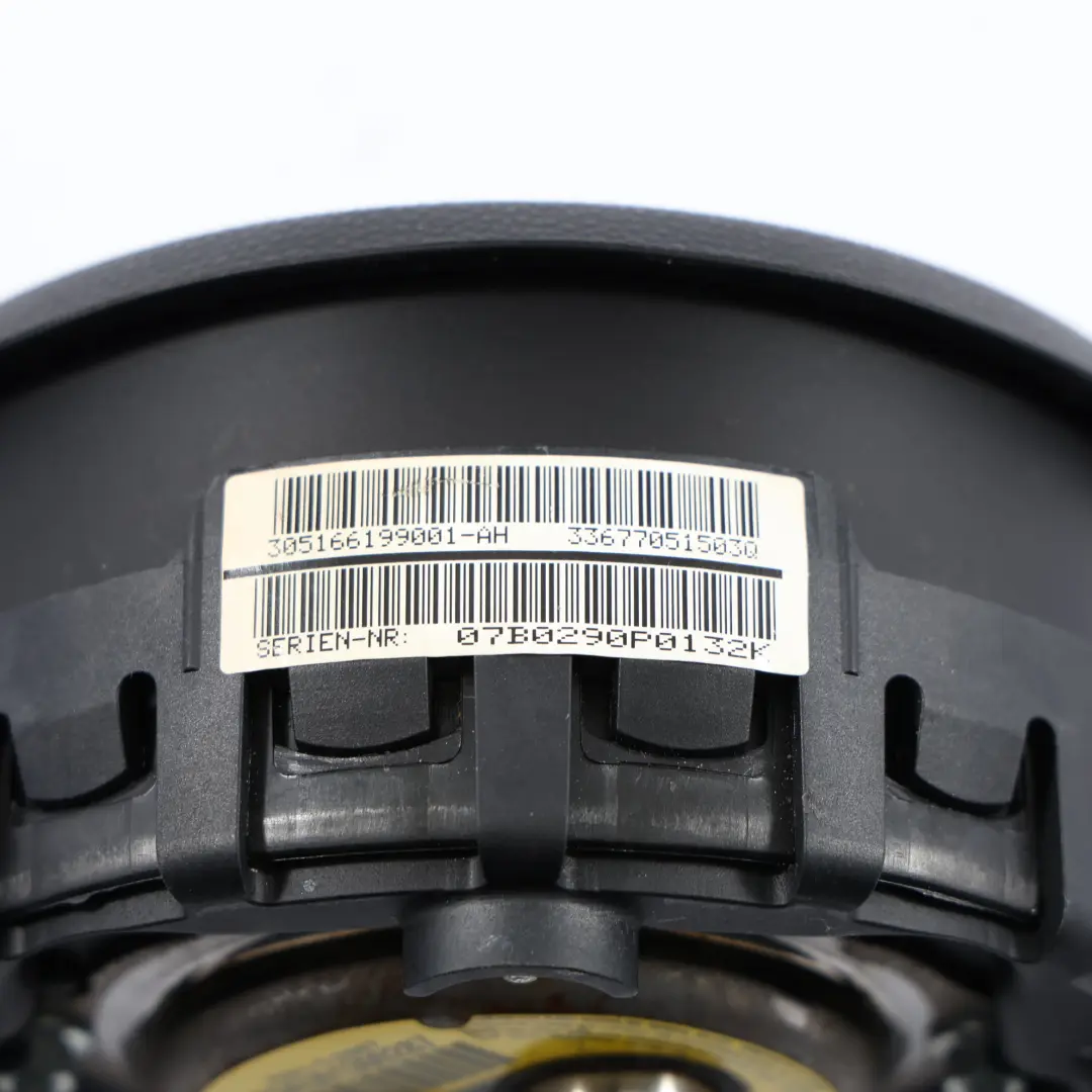 Poduszka Powietrzna Kierownicy Airbag do BMW E81 E87 E90 M Sport o numerze 6770515 BMW E81 E87 E90 M Sport Poduszka Powietrzna Kierownicy Airbag - SKU 6770515-13 - Numer Części 6770515