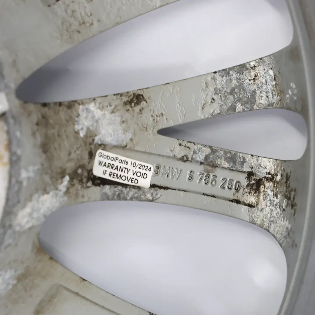 Przednia Srebrna Felga Aluminiowa 18" 293 ET:29 8J do BMW Z4 E89 o numerze 6785250 BMW Z4 E89 Przednia Srebrna Felga Aluminiowa 18" 293 ET:29 8J - SKU 6785250-2 - Numer Części 6785250