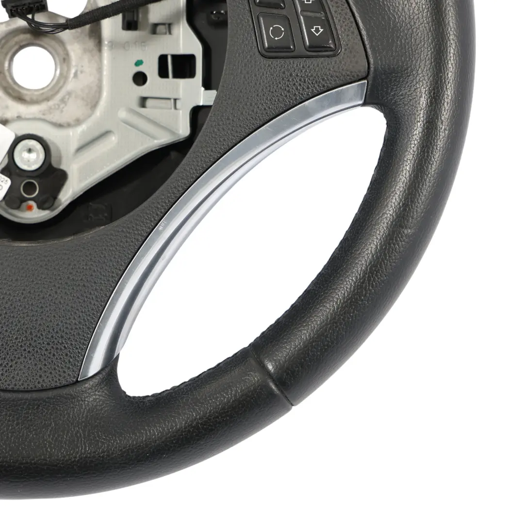 Nero Volante in Pelle Cerchio Multifunzione per BMW E81 E82 E87 E90 E91 E92 Sport con numero di parte 6795570 BMW E81 E82 E87 E90 E91 E92 Sport Nero Volante in Pelle Cerchio Multifunzione - SKU 6795570-10 - Numero di parte 6795570