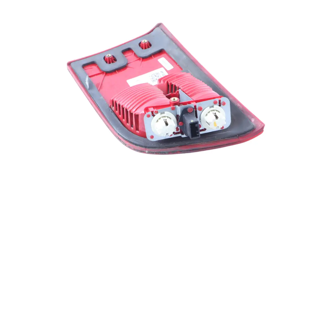 Feu arrière Feu de coffre Feu de hayon droit pour BMW X5 E53 à propos du numéro de pièce 7164486 BMW X5 E53 Feu arrière Feu de coffre Feu de hayon droit - SKU 6916914-1 - Numéro de pièce 7164486