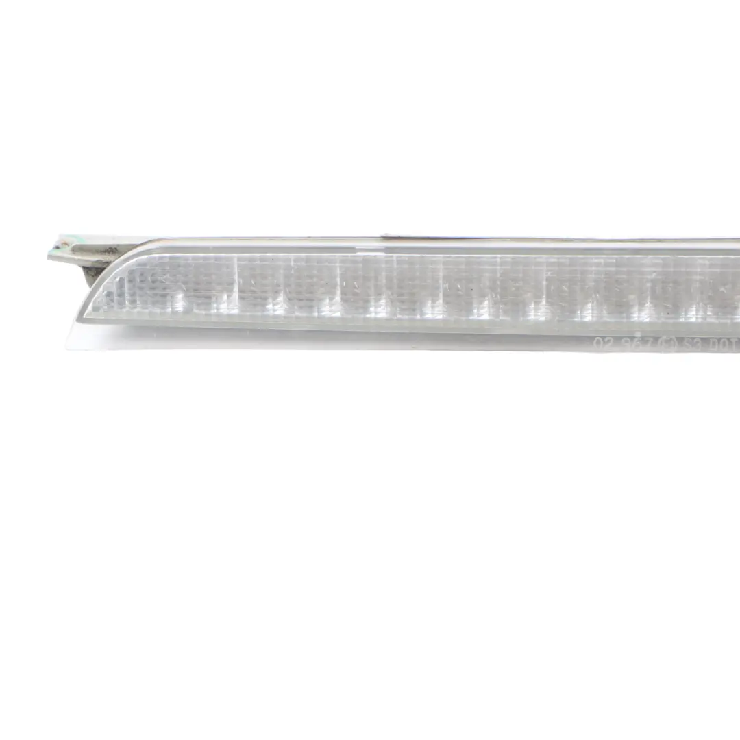 Tercer Luz De Freno para BMW X5 E53 con número de pieza 6923970 BMW X5 E53 Tercer Luz De Freno - SKU 6923970-1 - Número de pieza 6923970